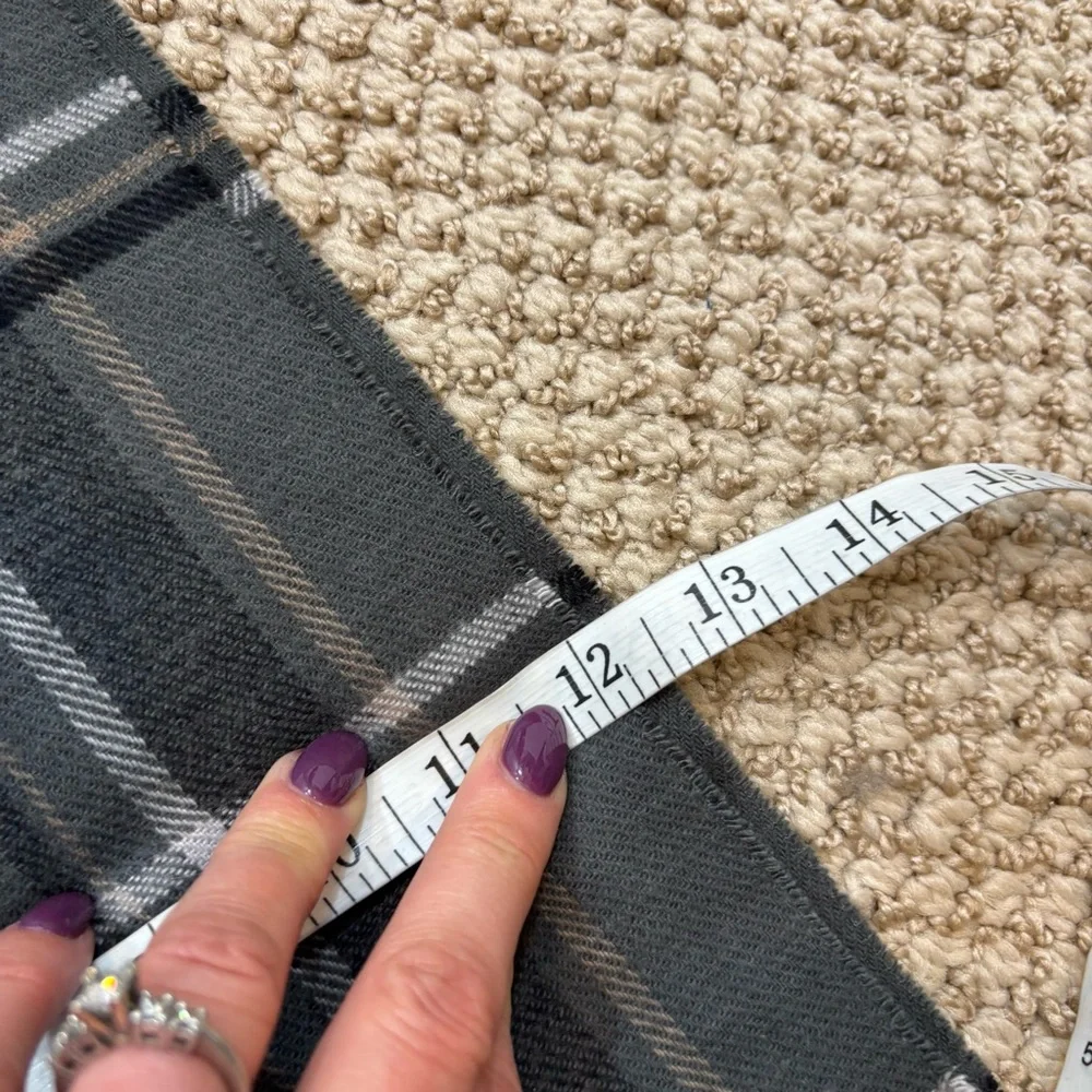 Cashmere Feel Italy Design Men’s Grey and‎ Black Plaid Scarf